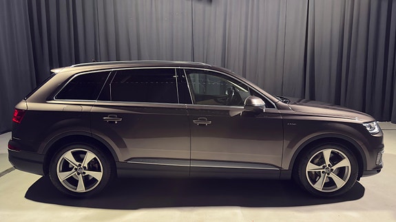 Audi Q7 5 of 30
