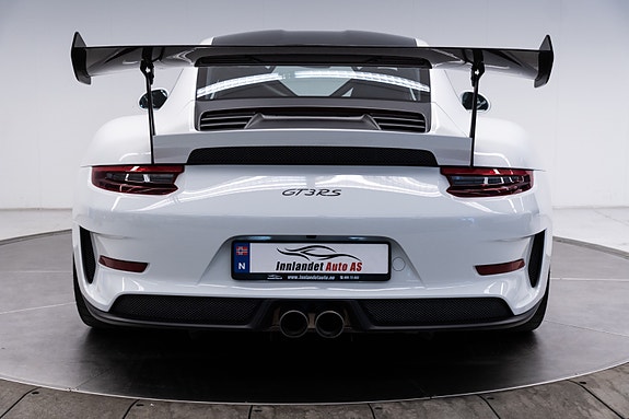 Porsche 911 4 of 5