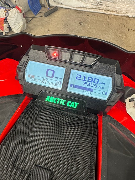Arctic-cat M 8000 Hardcore Twin Rail 2 of 11
