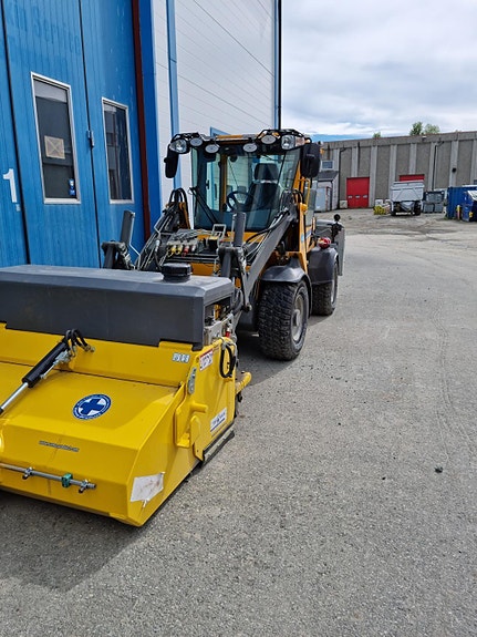 Vama EHK A 1600 Oppsamlende feiekost 2 of 3