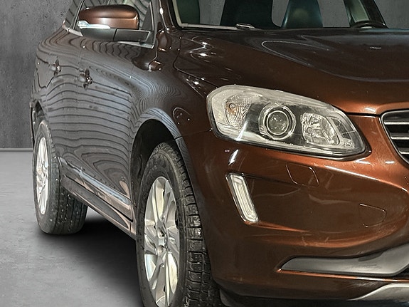 Volvo XC60 6 of 28