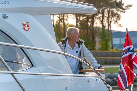 NYBÅT - Marex 360 Cabriolet Cruiser *Breitling* - 2X Mercury 270SD og Joystick 17 of 30