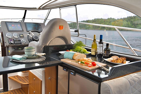 NYBÅT - Marex 360 Cabriolet Cruiser *Breitling* - 2X Mercury 270SD og Joystick 24 of 30