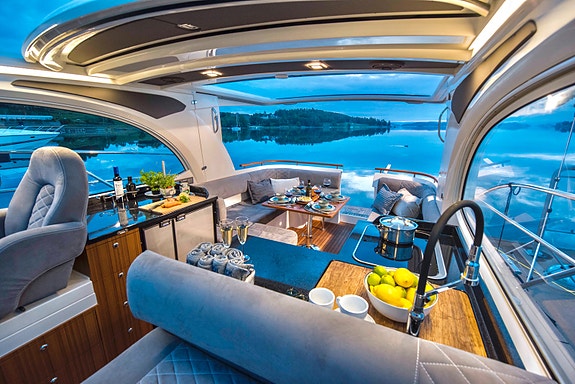 NYBÅT - Marex 360 Cabriolet Cruiser *Breitling* - 2X Mercury 270SD og Joystick 28 of 30