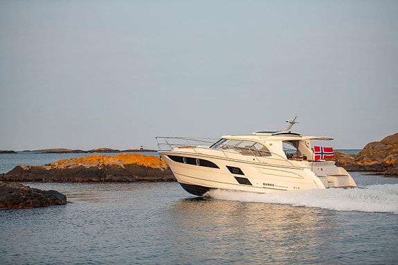 NYBÅT - Marex 360 Cabriolet Cruiser *Breitling* - 2X Mercury 270SD og Joystick 5 of 30