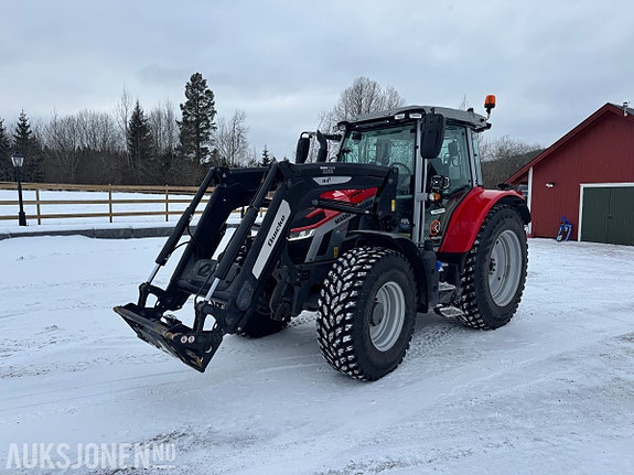 Massey Ferguson 5S.145