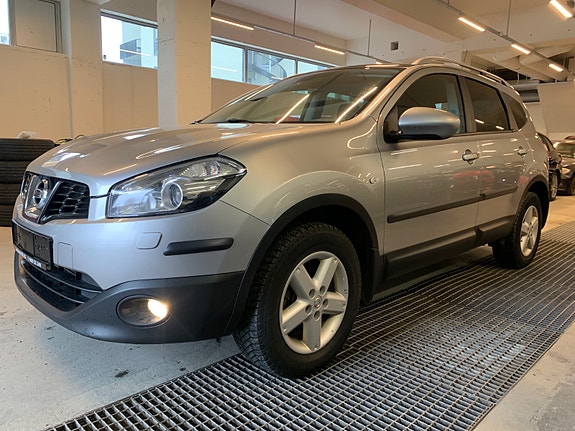 Nissan Qashqai+2 2 of 5