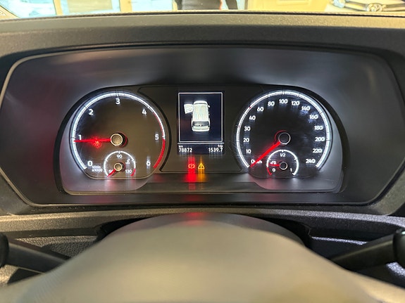 Volkswagen Caddy Maxi 16 of 30