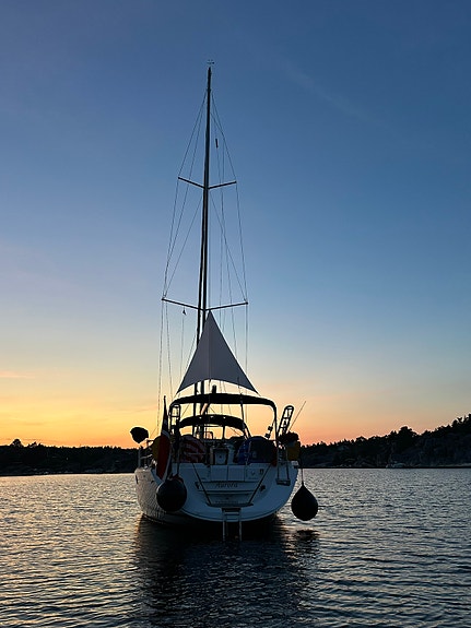 Jeanneau 49 DS - velholdt, romslig og klar for nye eventyr 3 of 5