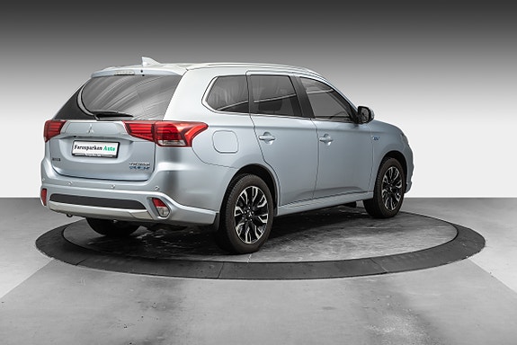 Mitsubishi Outlander 4 of 30
