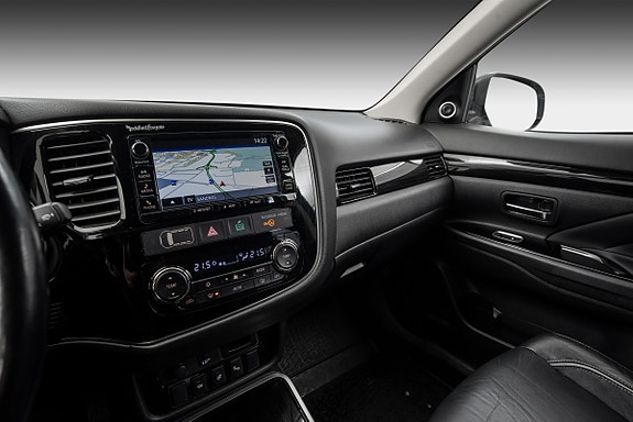 Mitsubishi Outlander 17 of 30