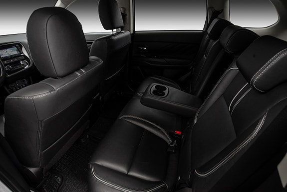Mitsubishi Outlander 25 of 30