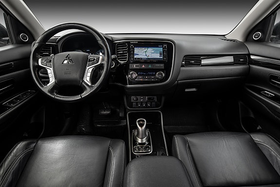 Mitsubishi Outlander 11 of 30