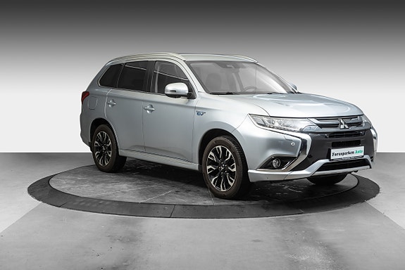 Mitsubishi Outlander 2 of 30