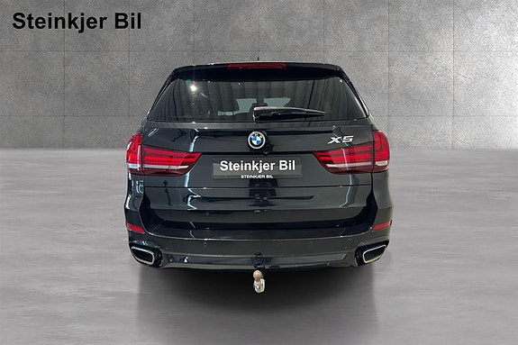 BMW X5 3 of 5