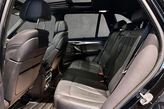 BMW X5 11 of 15