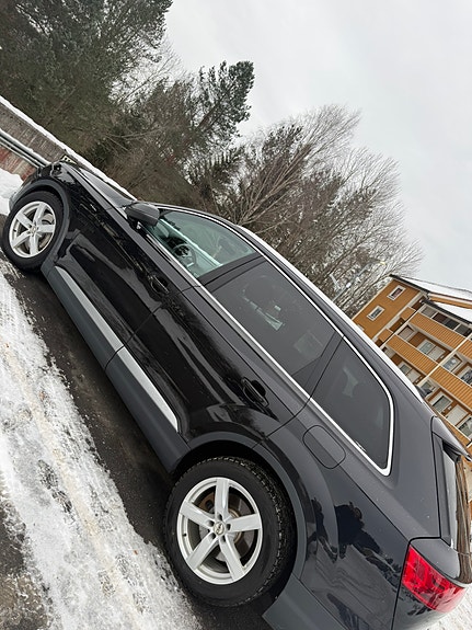 Audi Q7 8 of 17