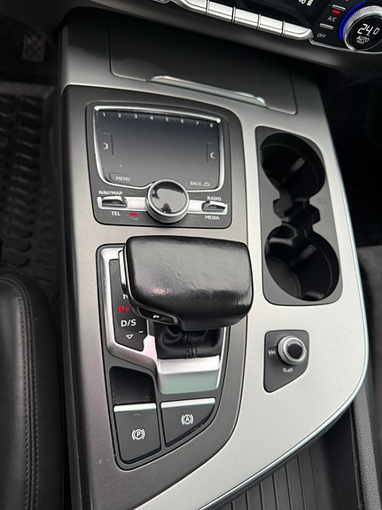 Audi Q7 16 of 17