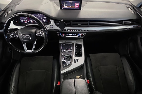 Audi Q7 12 of 20