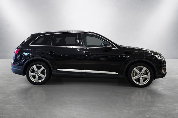 Audi Q7 4 of 20