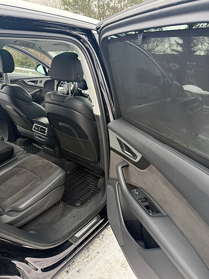 Audi Q7 11 of 17