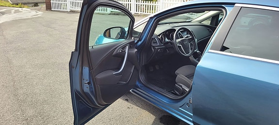 Opel Astra 17 of 21