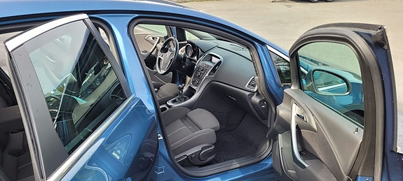 Opel Astra 15 of 21