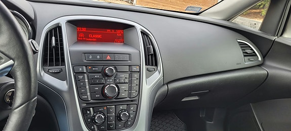 Opel Astra 13 of 21