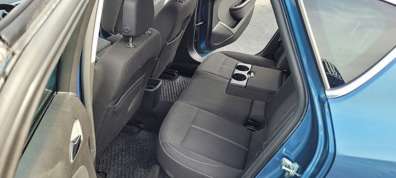 Opel Astra 21 of 21