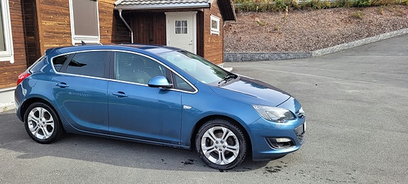 Opel Astra 4 of 21