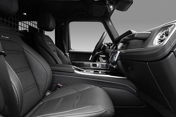 Mercedes-Benz G63 9 of 21