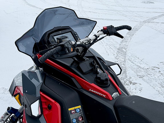 Polaris Indy VR1 850 Patriot - Touring - 7S Navigasjon 5 of 5