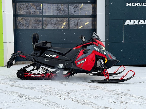 Polaris Indy VR1 850 Patriot - Touring - 7S Navigasjon 2 of 5