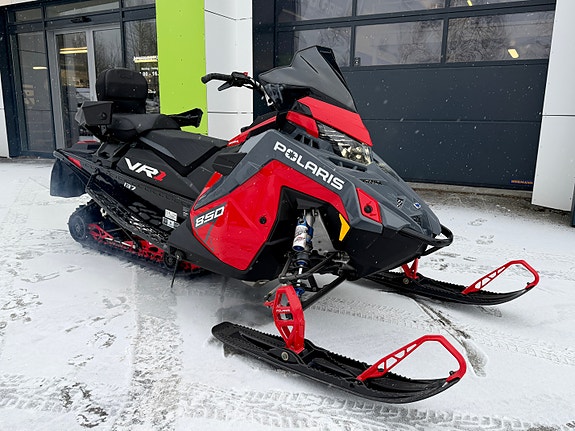 Polaris Indy VR1 850 Patriot - Touring - 7S Navigasjon 12 of 12