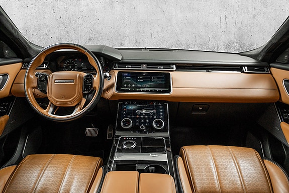 Land Rover Range Rover Velar 12 of 30
