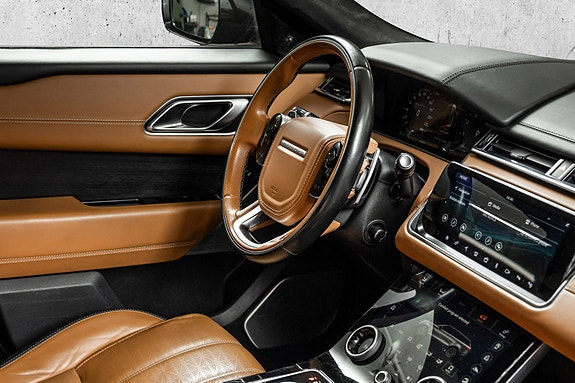 Land Rover Range Rover Velar 18 of 30