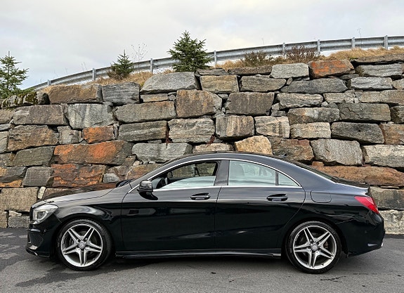 Mercedes-Benz CLA180 4 of 5