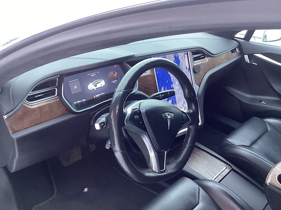 Tesla Model S 9 of 14
