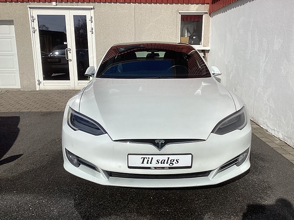 Tesla Model S 5 of 14