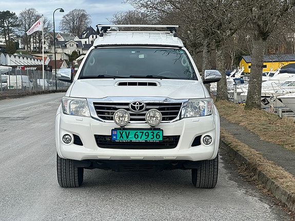 Toyota HiLux 6 of 30