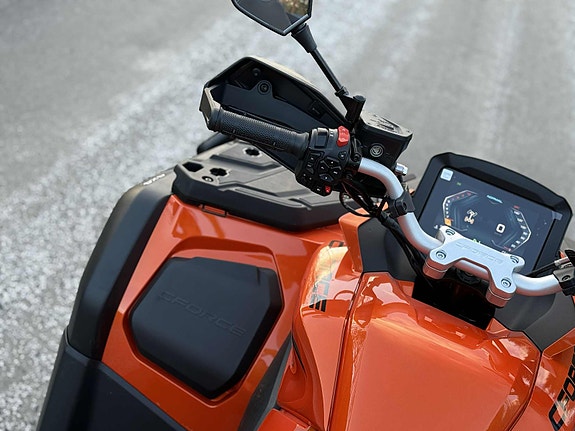 CFMOTO CFORCE 1000 - Servostyring - Hengerfeste - Ledlys - Låsbar diff foran & bak - Vinsj - Fanger foran & bak - Bagasjeboks / Finans / Innbytte Mulig bil - atv - traktor 15 of 30