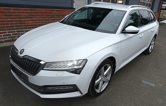Skoda Superb 4 of 5