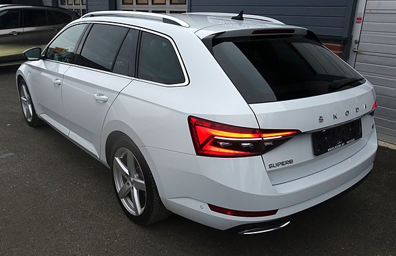Skoda Superb 8 of 20