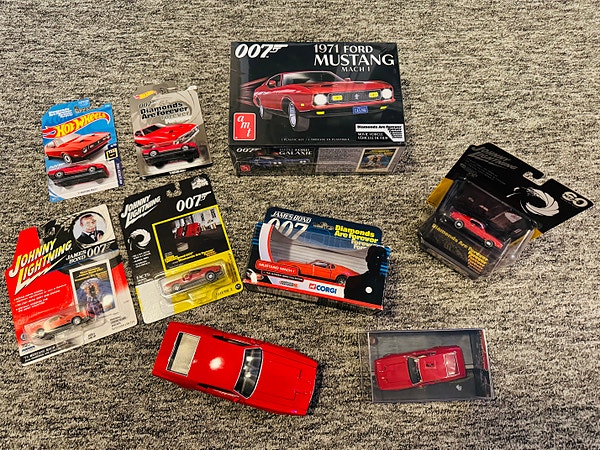 James Bond 007 1971 Ford Mustang Mach 1 modellbil samling rød