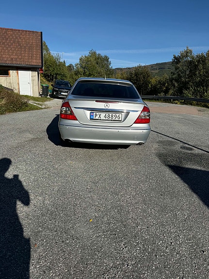Mercedes-Benz E280 6 of 19