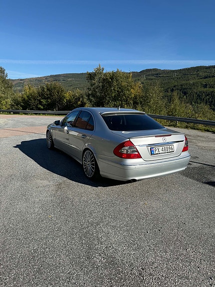 Mercedes-Benz E280 5 of 19