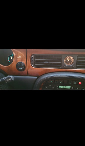 Jaguar XJ 23 of 24