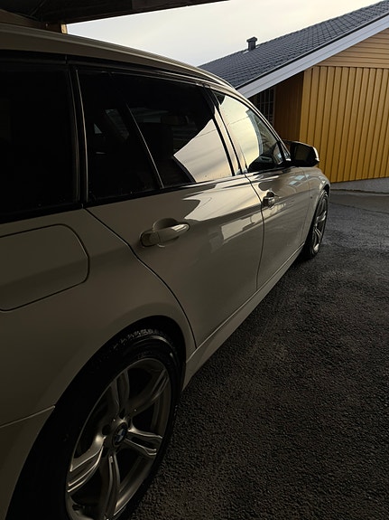 BMW 328i 5 of 5