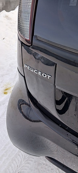 Peugeot iOn 20 of 29