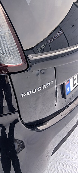 Peugeot iOn 19 of 29